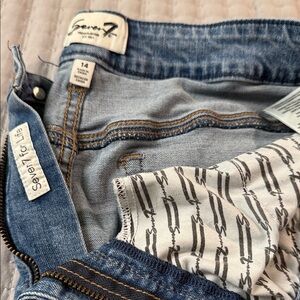 Seven7 Light Blue Denim Jeans